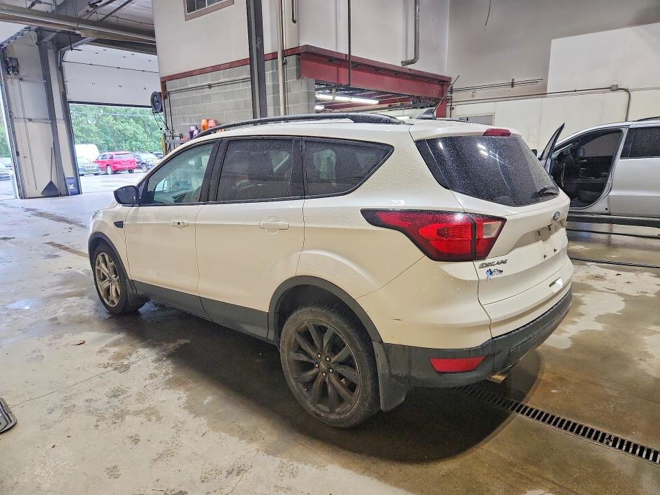 Продаж на аукціоні авто 2019 Ford Escape, vin: 1FMCU9GDXKUB15291, номер лоту: 64010356