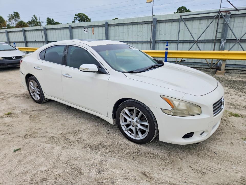 64020166 :رقم المزاد ، 1N4AA5AP3AC842847 vin ، 2010 Nissan Maxima مزاد بيع