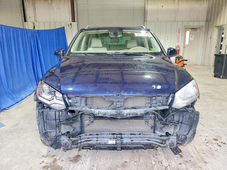 Продаж на аукціоні авто 2014 Volkswagen Touareg, vin: WVGEF9BP1ED013631, номер лоту: 64427736