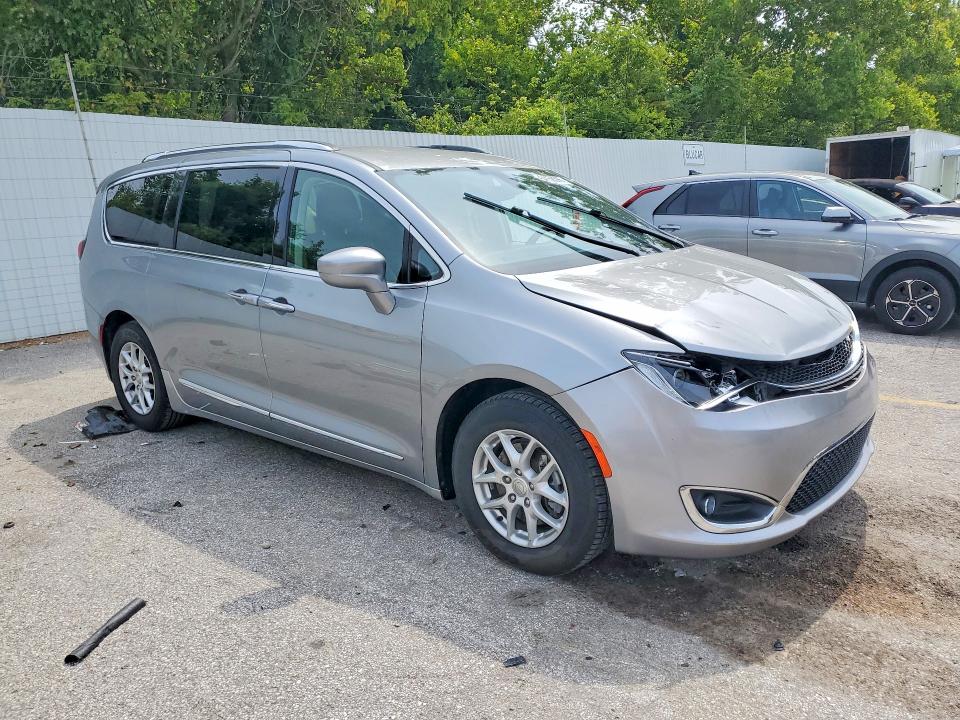Auction sale of the 2020 Chrysler Pacifica, vin: 2C4RC1BG3LR268663, lot number: 64156596