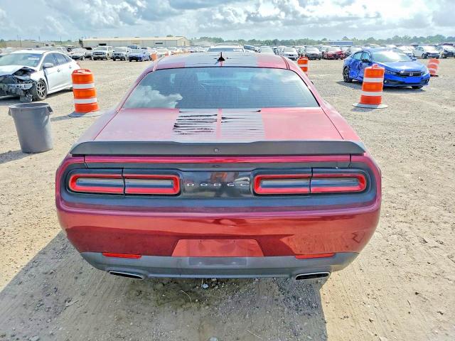 Продаж на аукціоні авто 2018 Dodge Challenger, vin: 2C3CDZAG5JH161477, номер лоту: 63703556