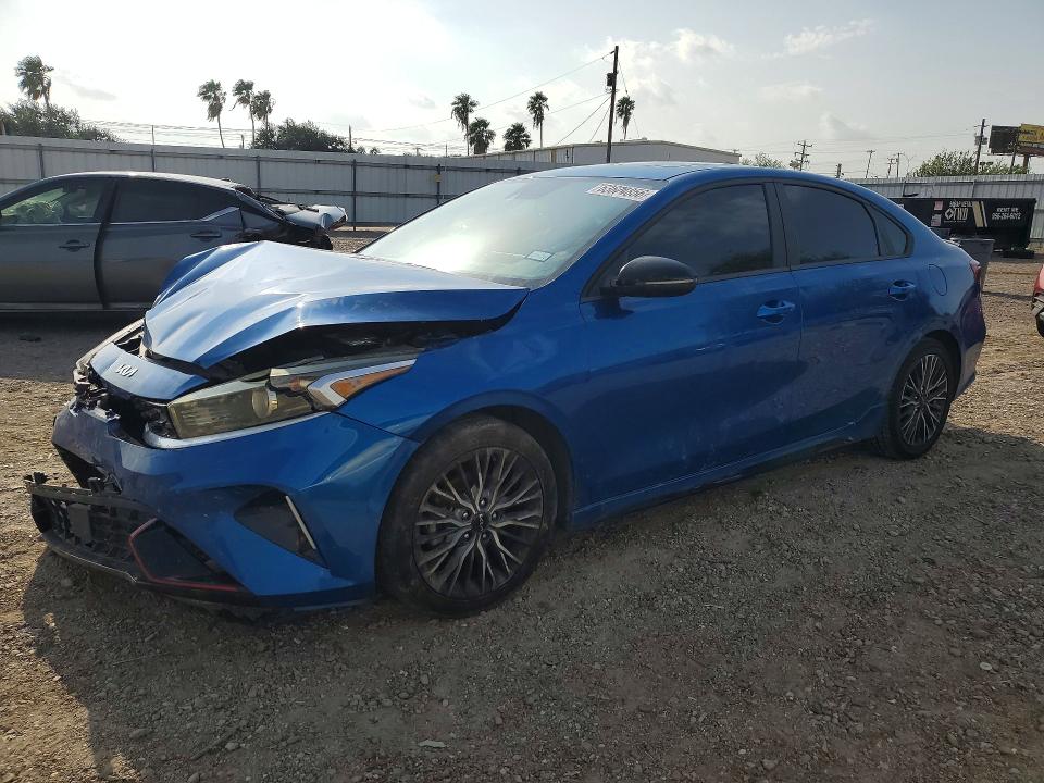 2022 Kia Forte მანქანა იყიდება აუქციონზე, vin: 3KPF54ADXNE418861, აუქციონის ნომერი: 63674856
