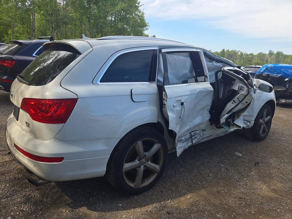 Продажа на аукционе авто 2015 Audi Q7, vin: WA1WGCFE8FD011012, номер лота: 64518806