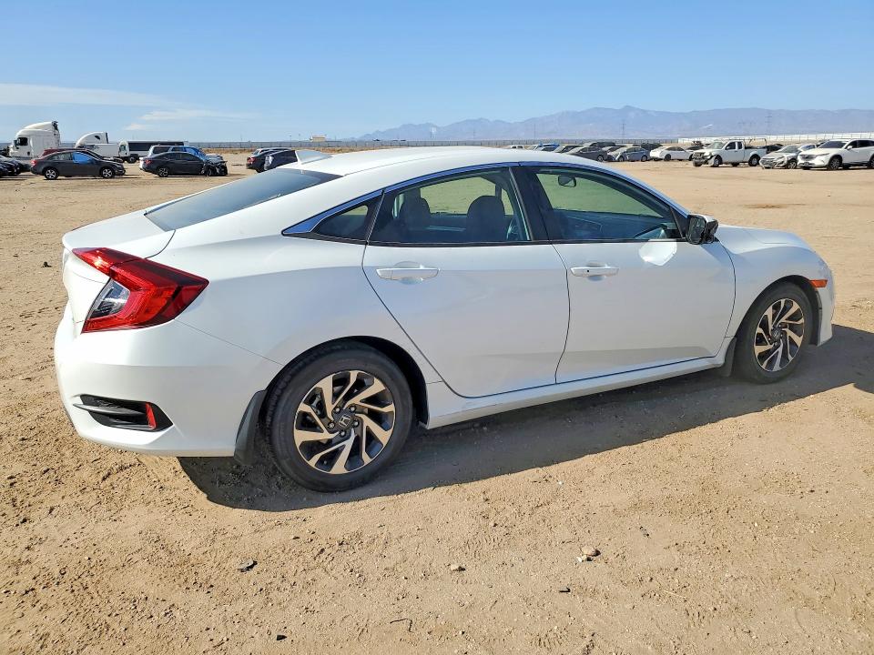 Auction sale of the 2017 Honda Civic, vin: 2HGFC2F74HH531356, lot number: 64403556