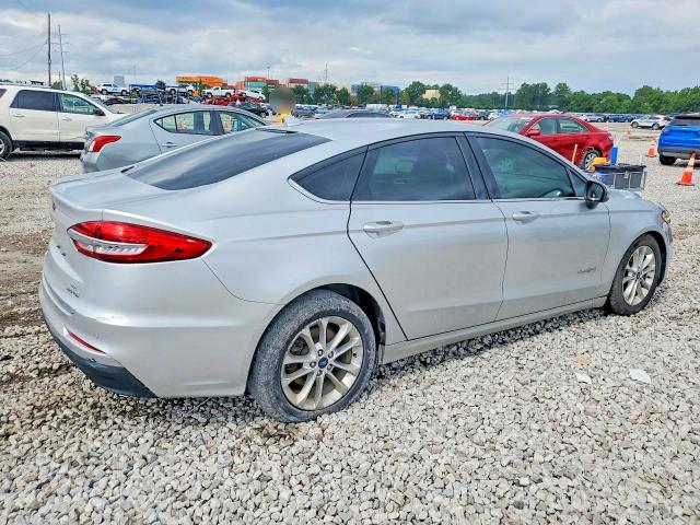 Продажа на аукционе авто 2019 Ford Fusion, vin: 3FA6P0LU1KR167139, номер лота: 65271396