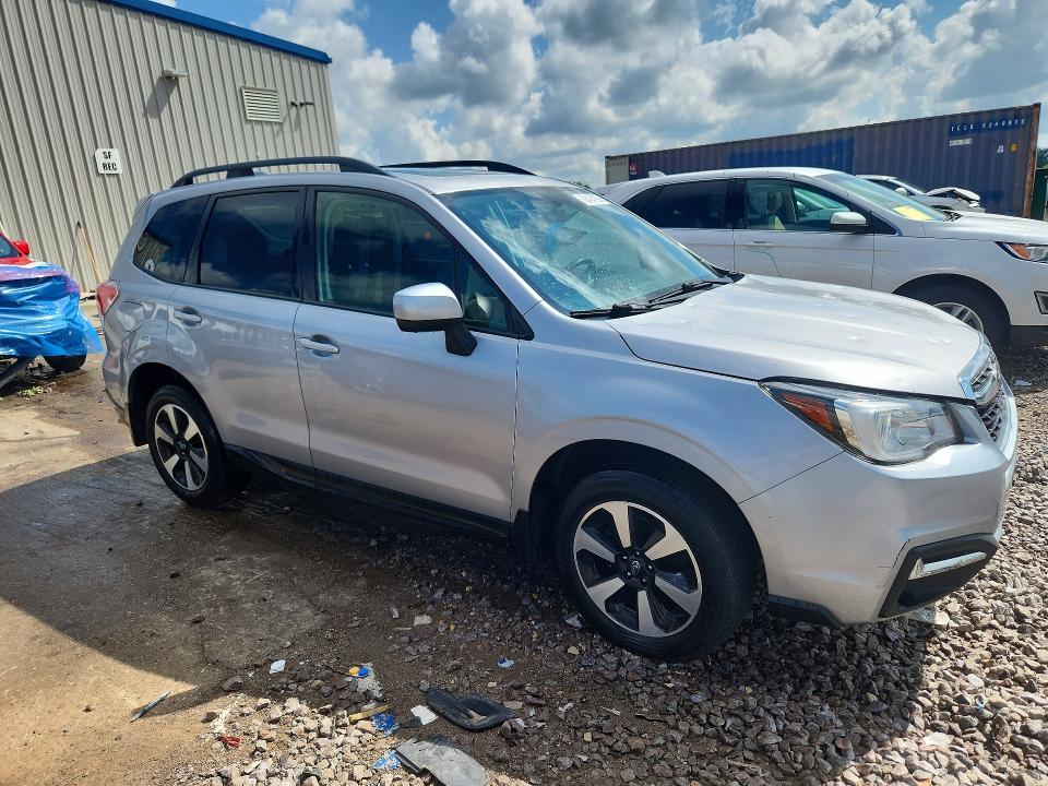 62434296 :رقم المزاد ، JF2SJAEC8HH802860 vin ، 2017 Subaru Forester مزاد بيع