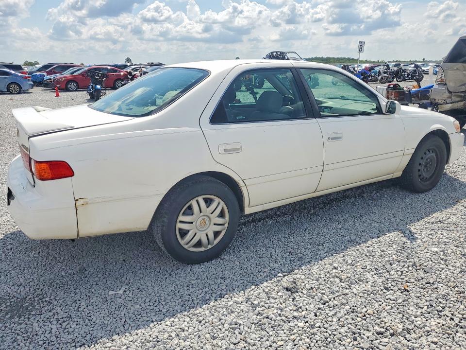 66961026 :رقم المزاد ، 4T1BG22K51U832387 vin ، 2001 Toyota Camry مزاد بيع