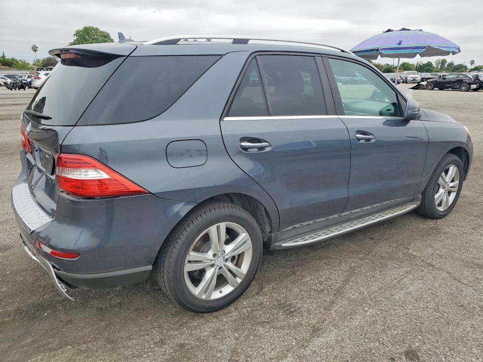 65185186 :رقم المزاد ، 4JGDA5JB5FA573101 vin ، 2015 Mercedes-benz Ml مزاد بيع