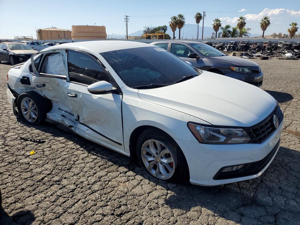 Продаж на аукціоні авто 2017 Volkswagen Passat, vin: 1VWAT7A3XHC027405, номер лоту: 66305556