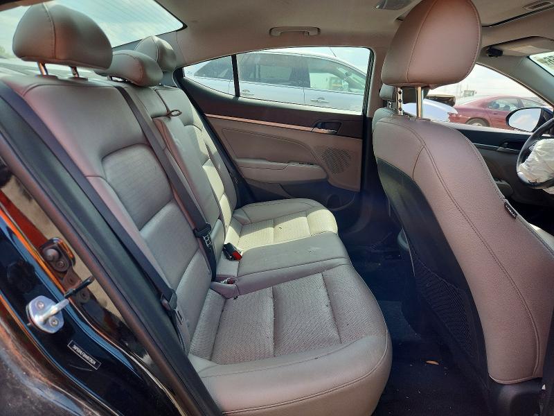 65960956 :رقم المزاد ، 5NPD84LF0HH072624 vin ، 2017 Hyundai Elantra مزاد بيع