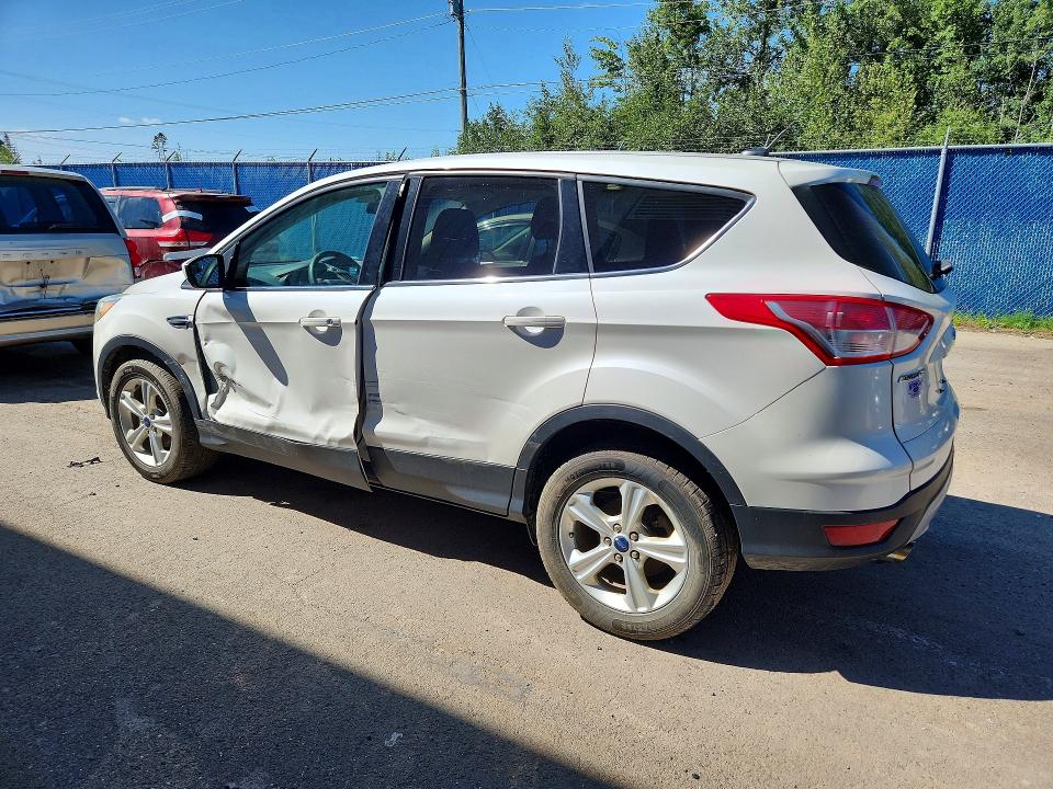 65467276 :رقم المزاد ، 1FMCU0GXXFUC69947 vin ، 2015 Ford Escape مزاد بيع