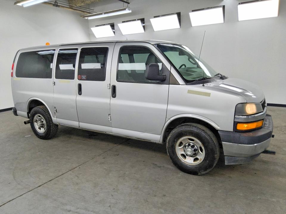 2018 Chevrolet Express G2500 მანქანა იყიდება აუქციონზე, vin: 1GAWGFFP6J1335569, აუქციონის ნომერი: 64044626