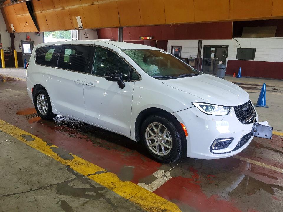 Продаж на аукціоні авто 2026 Chrysler Pacifica, vin: 2C4RC1BG4TR243691, номер лоту: 64358566