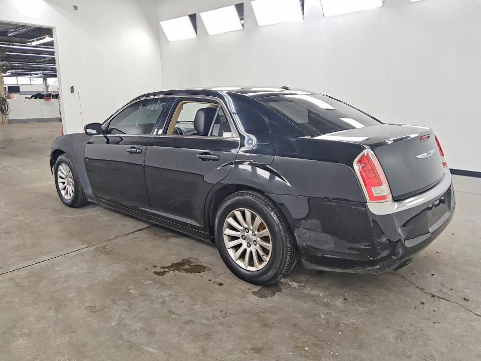Продажа на аукционе авто 2012 Chrysler 300, vin: 2C3CCAAGXCH175561, номер лота: 63631006