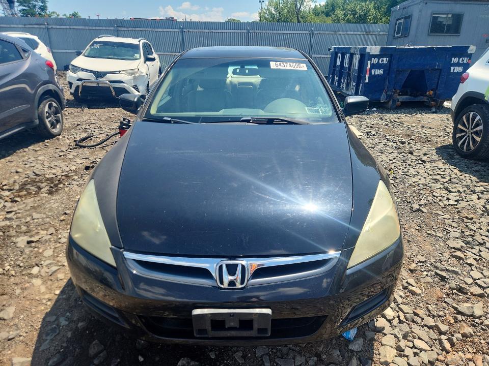 64374596 :رقم المزاد ، 1HGCM665X7A085605 vin ، 2007 Honda Accord مزاد بيع