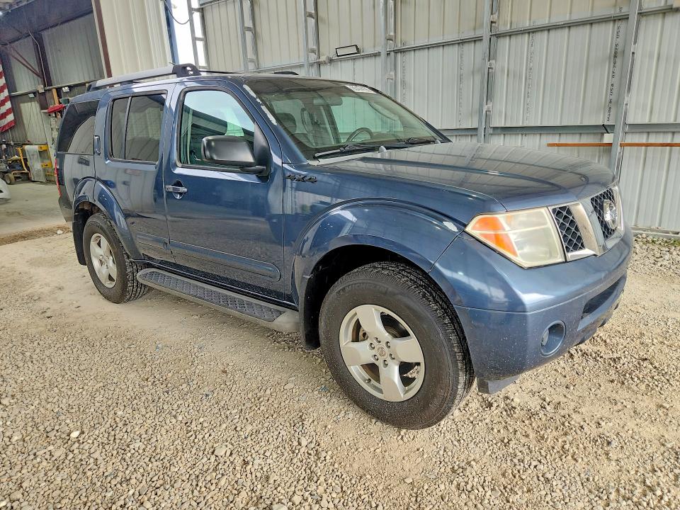 2005 Nissan Pathfinder მანქანა იყიდება აუქციონზე, vin: 5N1AR18WX5C774654, აუქციონის ნომერი: 65474196