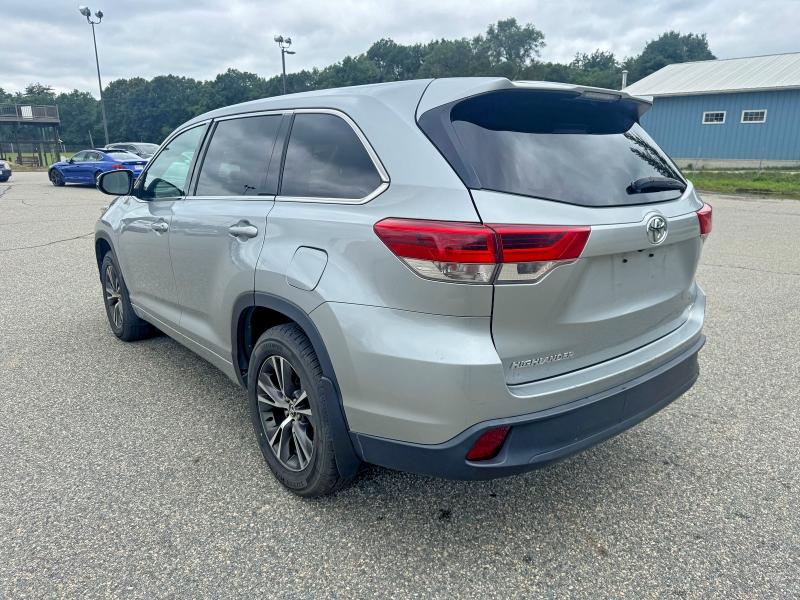 2018 Toyota Highlander მანქანა იყიდება აუქციონზე, vin: 5TDBZRFH7JS845989, აუქციონის ნომერი: 65688556
