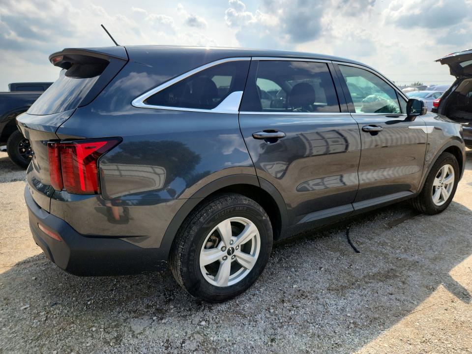 65855356 :رقم المزاد ، 5XYRG4LC9NG158824 vin ، 2022 Kia Sorento مزاد بيع