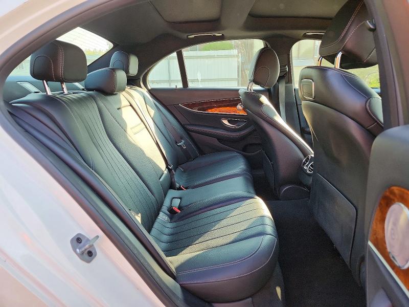 64410186 :رقم المزاد ، WDDZF4KB9KA615774 vin ، 2019 Mercedes-benz E مزاد بيع
