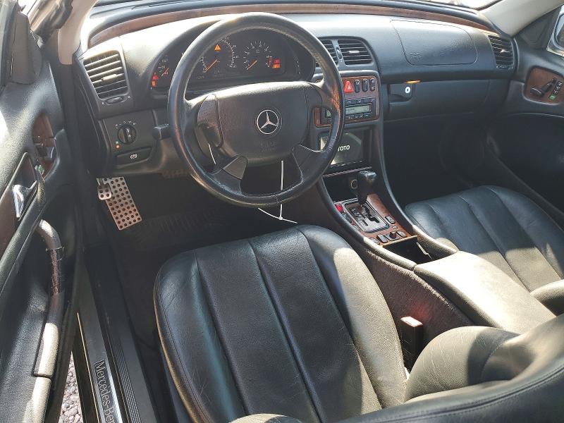 64215196 :رقم المزاد ، WDBLK65G9XT017497 vin ، 1999 Mercedes-benz Clk مزاد بيع
