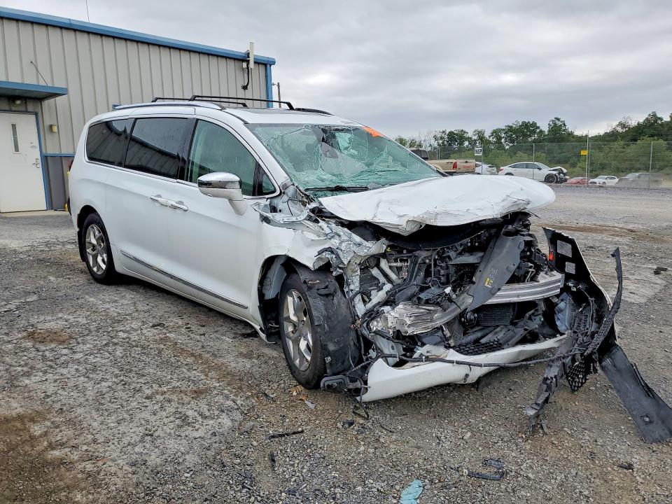 2017 Chrysler Pacifica მანქანა იყიდება აუქციონზე, vin: 2C4RC1GG6HR817319, აუქციონის ნომერი: 63689806