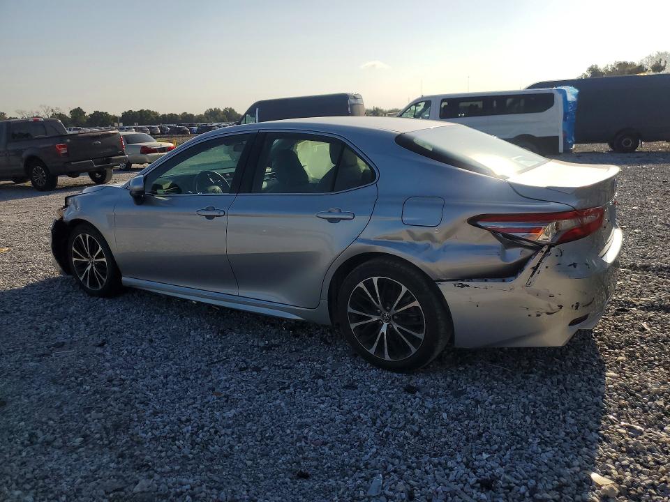 Auction sale of the 2018 Toyota Camry, vin: 4T1B11HK9JU154181, lot number: 61899556