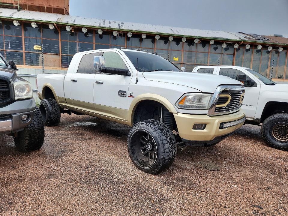 61525076 :رقم المزاد ، 3C63R3NL0EG142656 vin ، 2014 Ram 3500 مزاد بيع