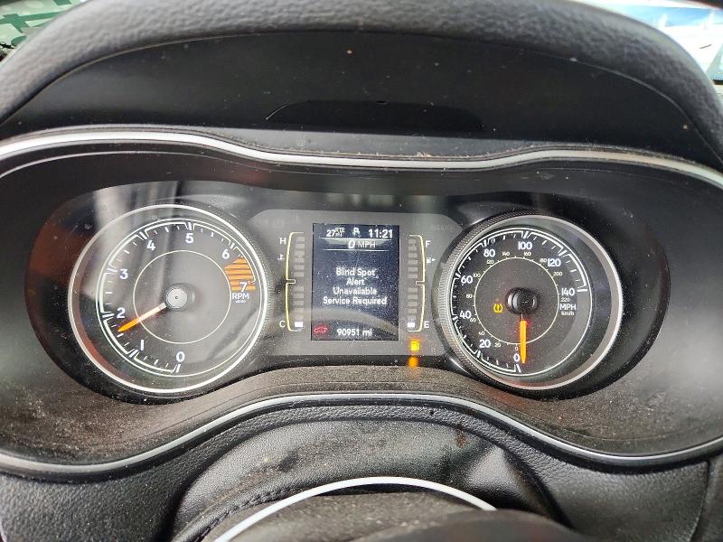 64717046 :رقم المزاد ، 1C4PJMLB1MD125037 vin ، 2021 Jeep Cherokee مزاد بيع