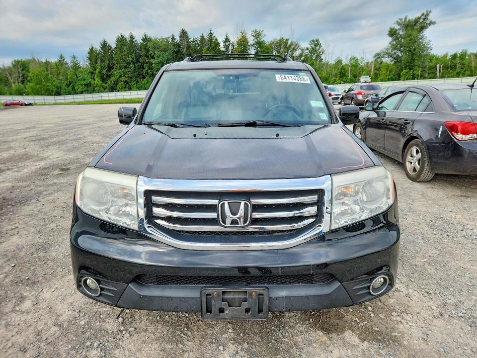 64114386 :رقم المزاد ، 5FNYF4H5XFB017231 vin ، 2015 Honda Pilot مزاد بيع