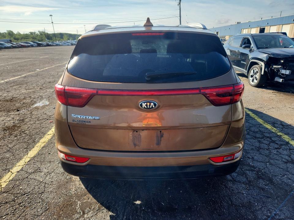 65742616 :رقم المزاد ، KNDPMCAC6J7406709 vin ، 2018 Kia Sportage مزاد بيع