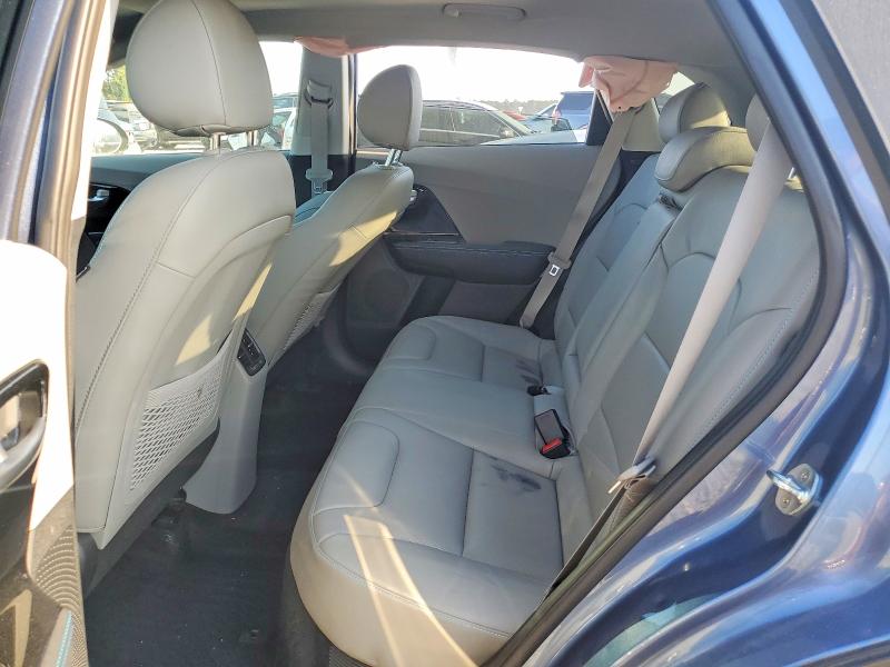 65925996 :رقم المزاد ، KNDCC3LC5M5487247 vin ، 2021 Kia Niro مزاد بيع