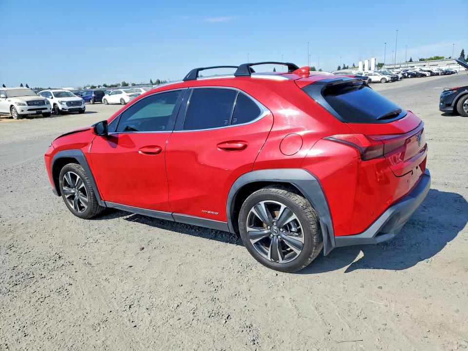 64144406 :رقم المزاد ، JTHP9JBH6L2022668 vin ، 2020 Lexus Ux مزاد بيع