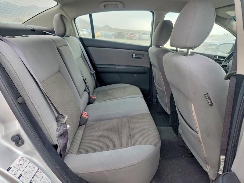 2010 Nissan Sentra მანქანა იყიდება აუქციონზე, vin: 3N1AB6AP0AL688182, აუქციონის ნომერი: 64151696