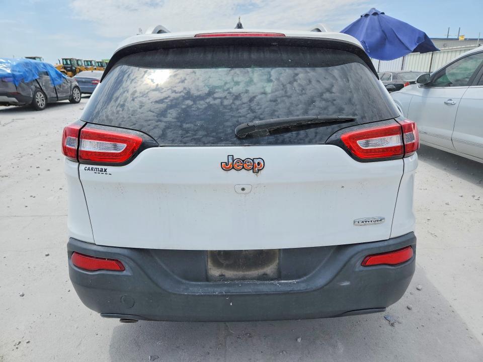 66230596 :رقم المزاد ، 1C4PJLCB8FW642577 vin ، 2015 Jeep Cherokee مزاد بيع