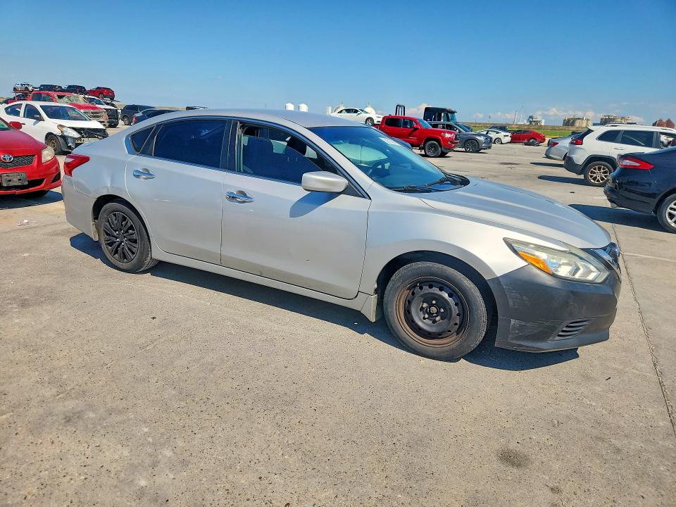 Aukcja sprzedaży 2017 Nissan Altima, vin: 1N4AL3AP1HC258357, numer aukcji: 63813996