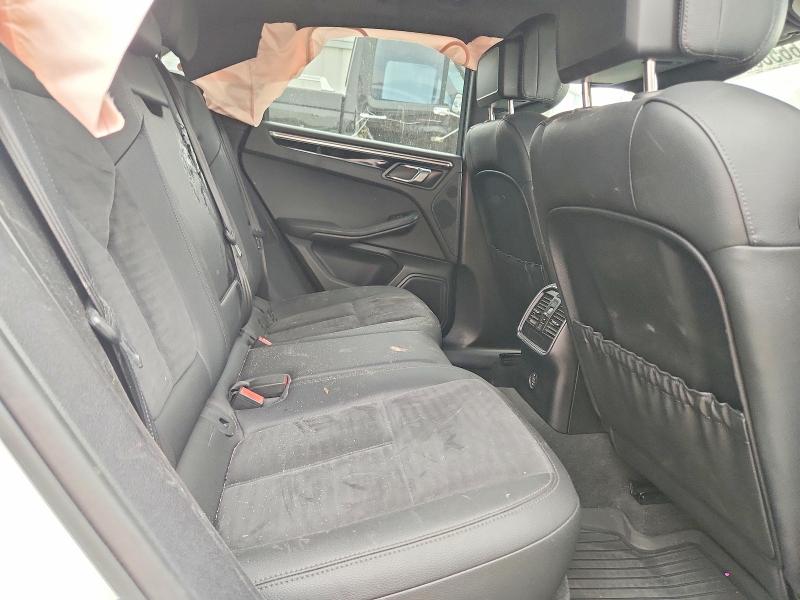 66586126 :رقم المزاد ، WP1AA2A58JLB16617 vin ، 2018 Porsche Macan مزاد بيع