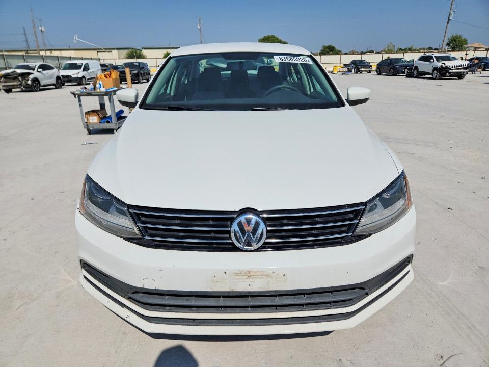 2017 Volkswagen Jetta მანქანა იყიდება აუქციონზე, vin: 3VW2B7AJ2HM261932, აუქციონის ნომერი: 63685026