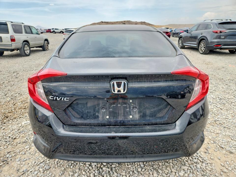 64692556 :رقم المزاد ، 19XFC2F51JE029953 vin ، 2018 Honda Civic مزاد بيع