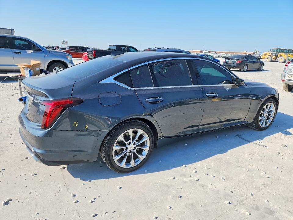 2021 Cadillac Ct5 მანქანა იყიდება აუქციონზე, vin: 1G6DN5RK5M0144723, აუქციონის ნომერი: 67113456