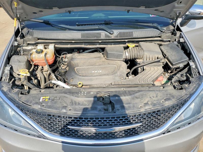 65944276 :رقم المزاد ، 2C4RC1BG3HR702961 vin ، 2017 Chrysler Pacifica مزاد بيع