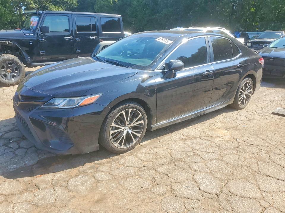 2018 Toyota Camry მანქანა იყიდება აუქციონზე, vin: 4T1B11HK2JU592086, აუქციონის ნომერი: 63813456