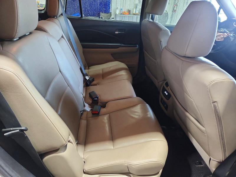 Продажа на аукционе авто 2018 Honda Pilot, vin: 5FNYF6H98JB053572, номер лота: 63047876
