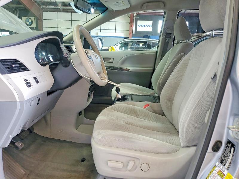 Aukcja sprzedaży 2014 Toyota Sienna, vin: 5TDKK3DC8ES421784, numer aukcji: 64669046