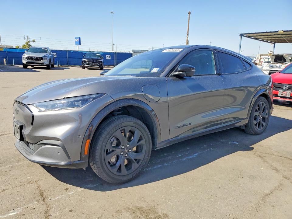 Продаж на аукціоні авто 2023 Ford Mustang Mach-e, vin: 3FMTK3R70PMA81478, номер лоту: 65411986