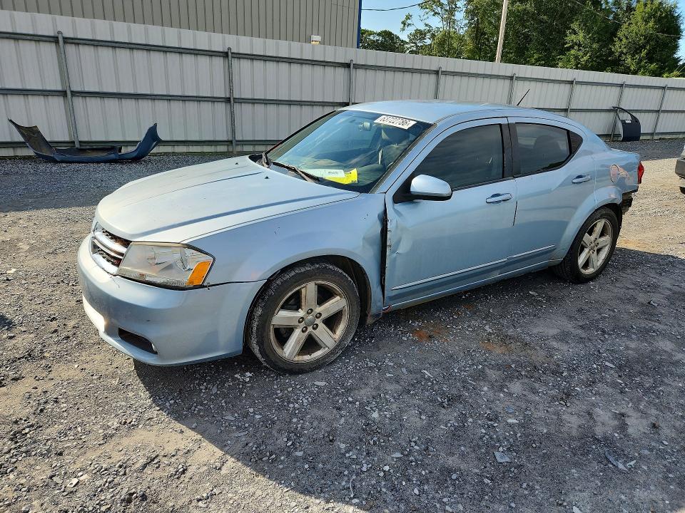 63722786 :رقم المزاد ، 1C3CDZCB8DN608672 vin ، 2013 Dodge Avenger مزاد بيع