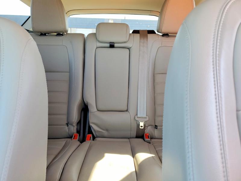 64095366 :رقم المزاد ، 1FMCU9HD9JUB71221 vin ، 2018 Ford Escape مزاد بيع