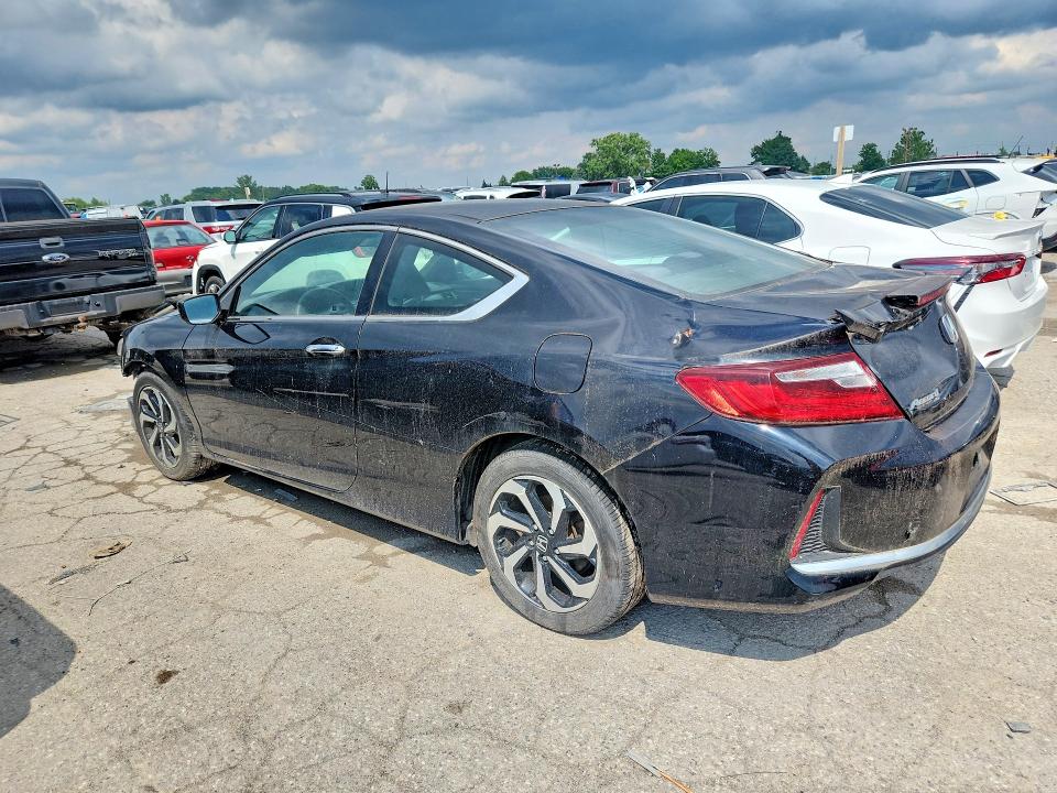 Продажа на аукционе авто 2017 Honda Accord, vin: 1HGCT1A32HA009342, номер лота: 63239926