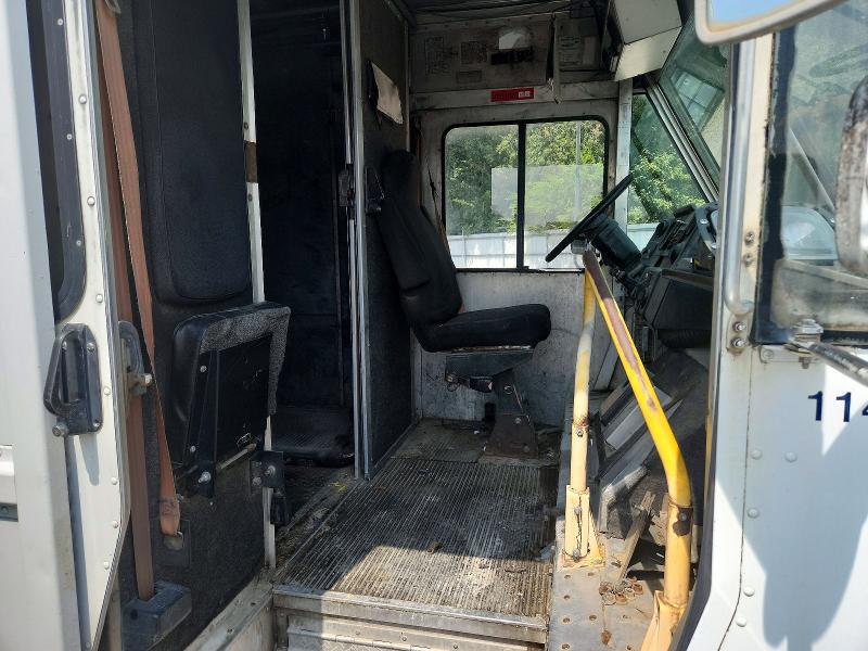Aukcja sprzedaży 2000 Freightliner Mt45 Chassis, vin: 4UZA4FA44YCF32521, numer aukcji: 63345946