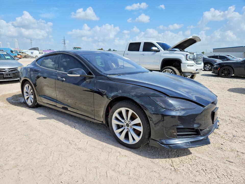 Продажа на аукционе авто 2016 Tesla Model S, vin: 5YJSA1E10GF144320, номер лота: 64678576