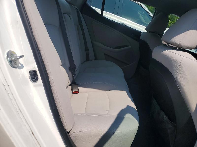 63923176 :رقم المزاد ، 5XXGM4A72FG379273 vin ، 2015 Kia Optima مزاد بيع